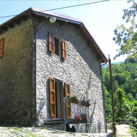 Casa Marta Villa Pescaglia ภายนอก รูปภาพ